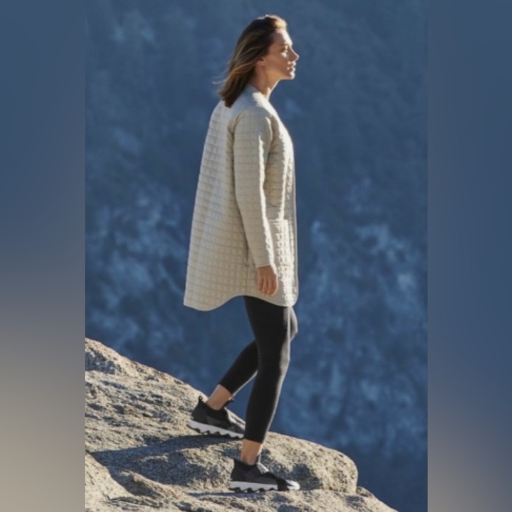 ATHLETA - Picture 2 of 7